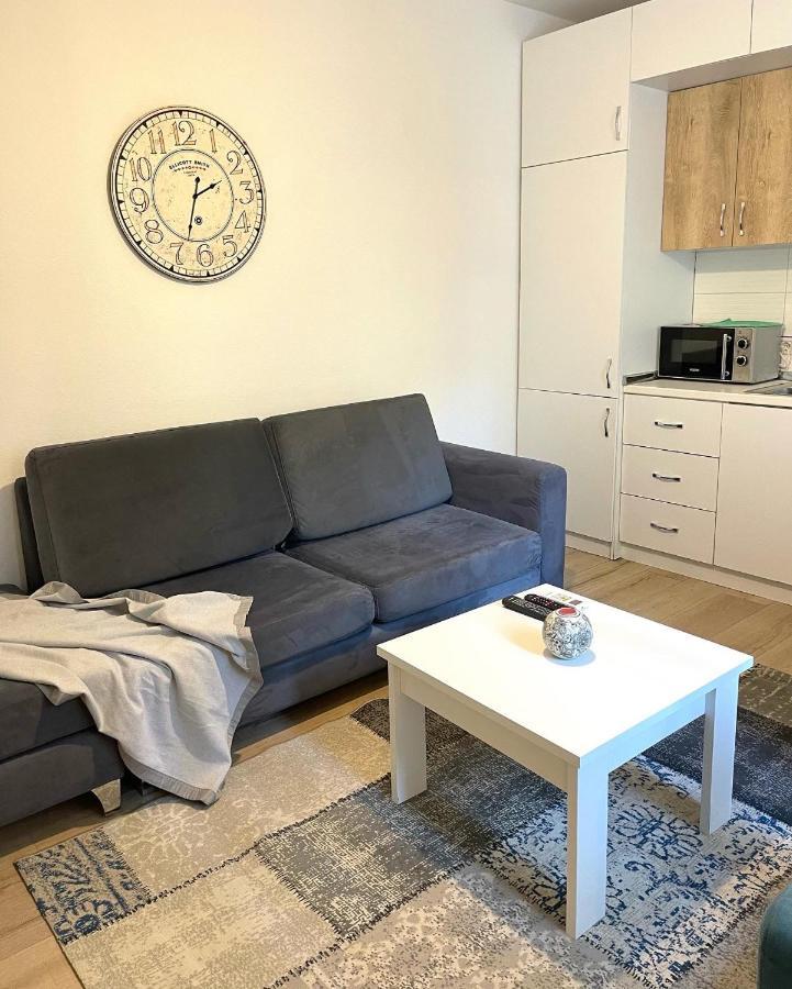 Apartment In The New Bazaar Of Tirana - Hana Blu Dış mekan fotoğraf