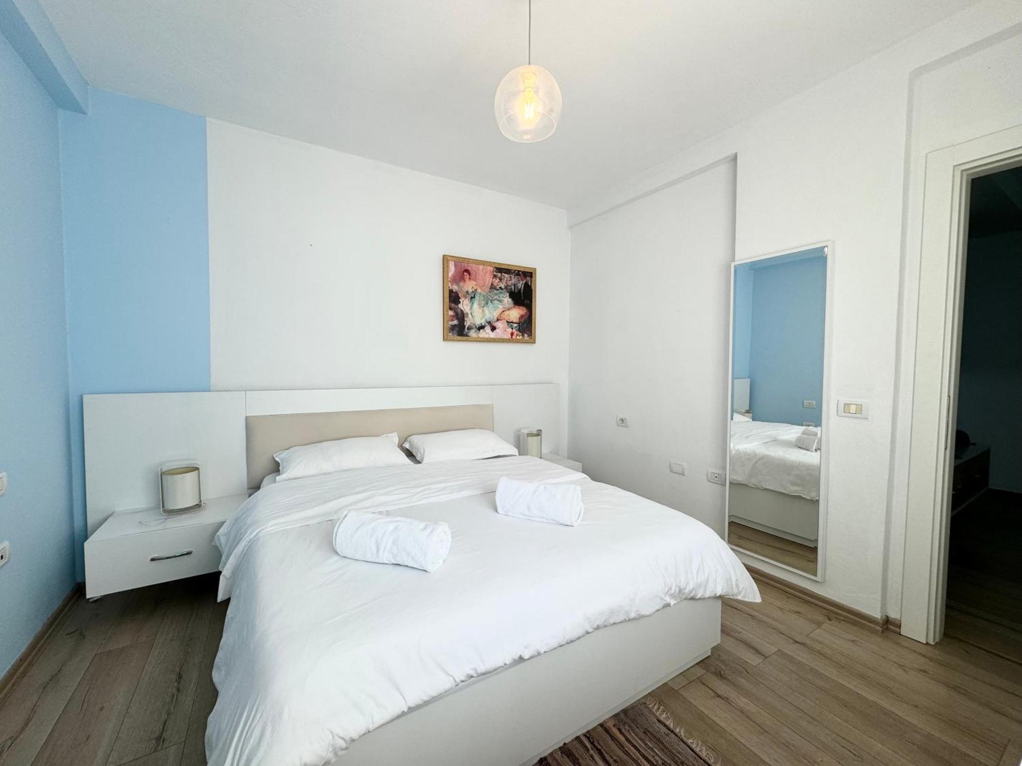 Apartment In The New Bazaar Of Tirana - Hana Blu Dış mekan fotoğraf