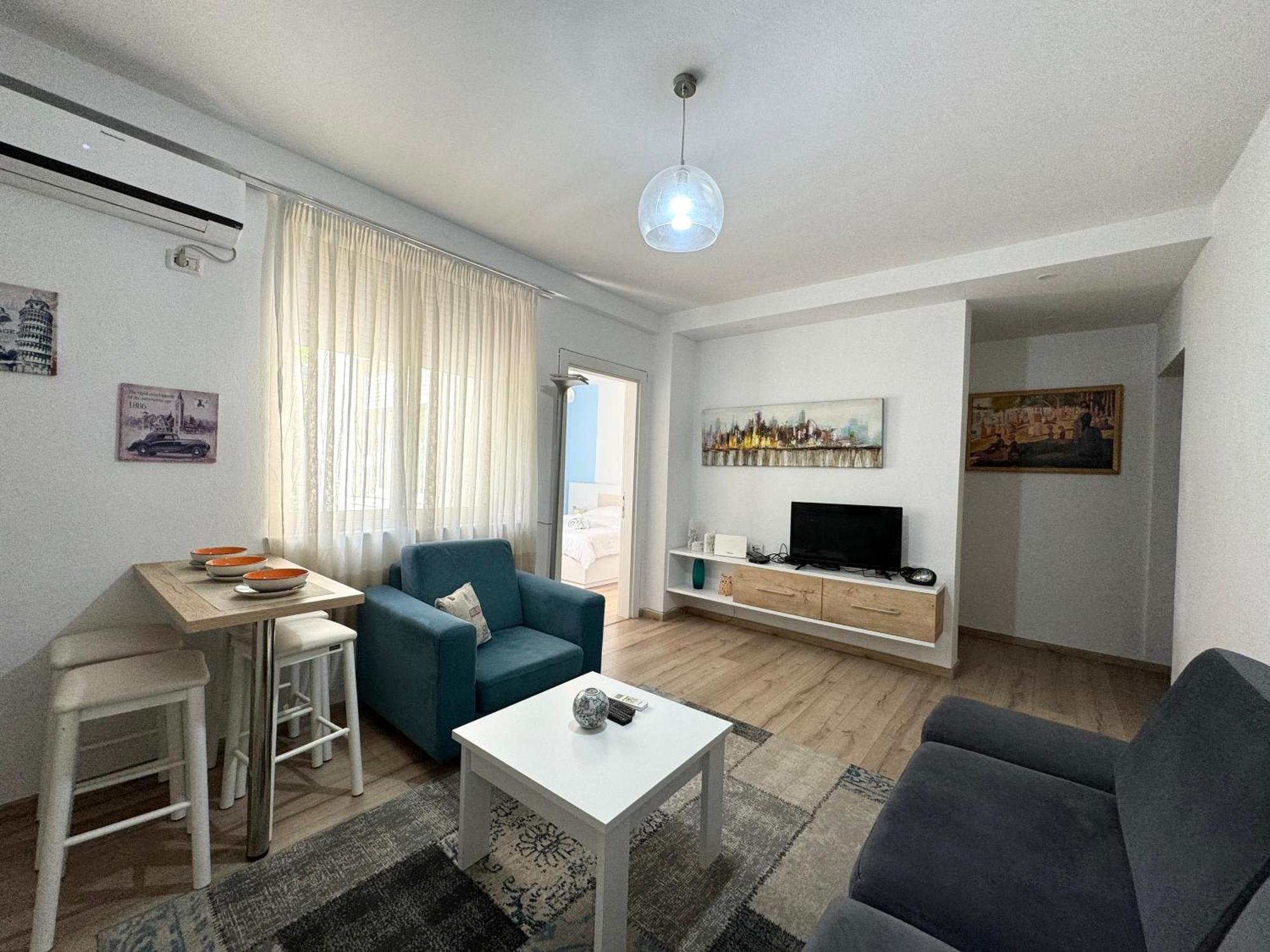 Apartment In The New Bazaar Of Tirana - Hana Blu Dış mekan fotoğraf